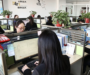 大漢風采：辦公環境